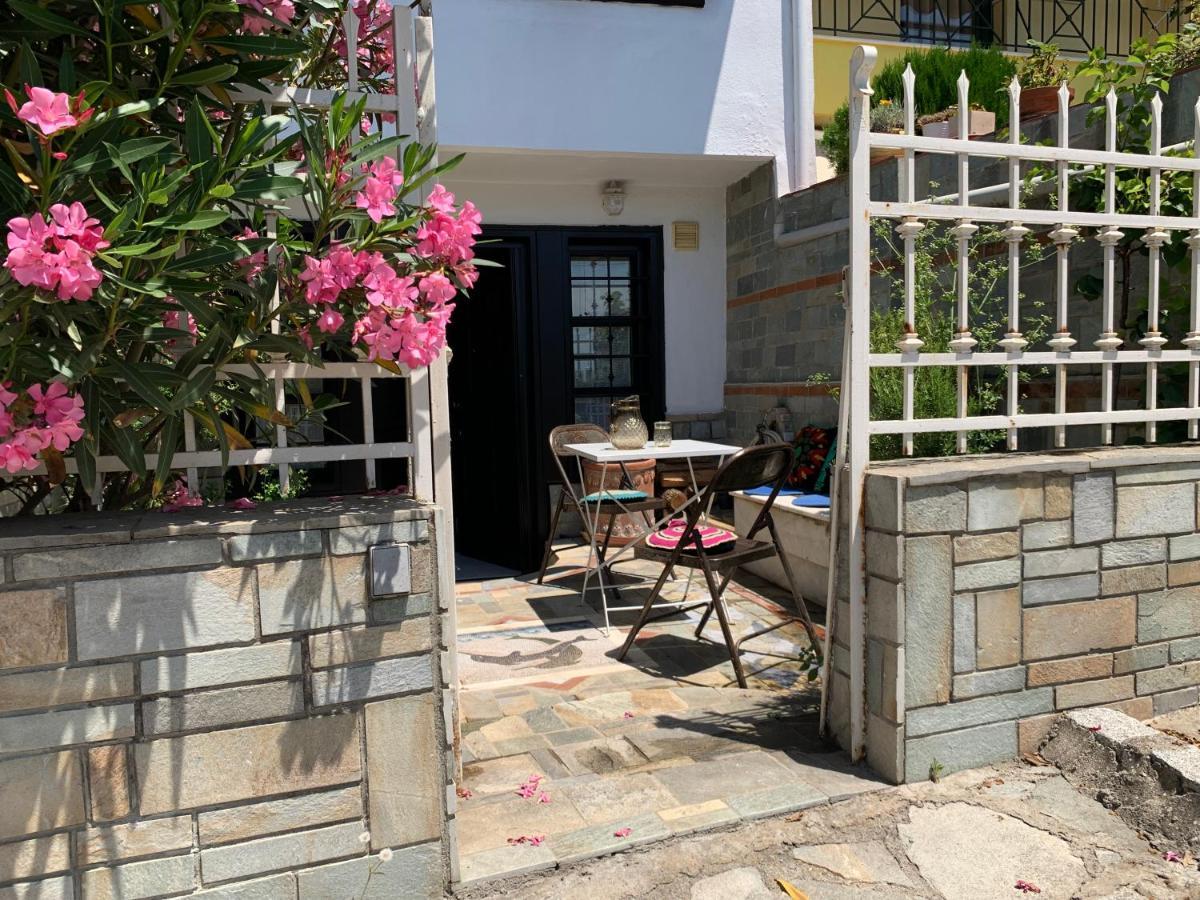 Gemuetliches Appartement In Ano Poli Szaloniki Kültér fotó